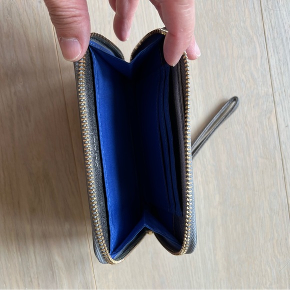 Cole Haan Metallic Bronze Leather Wristlet. perfect condition - Picture 3 of 7